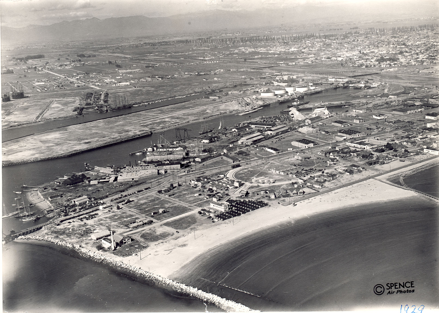 An aerial view of the Port, 1926.