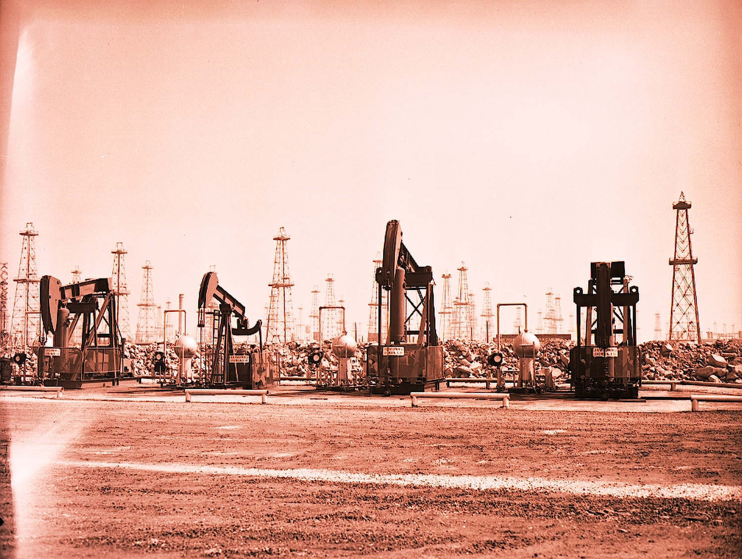 Oil extraction stepped up in the harbor in the 1940s. By 1945, subsidence began to be a serious problem around the Port.